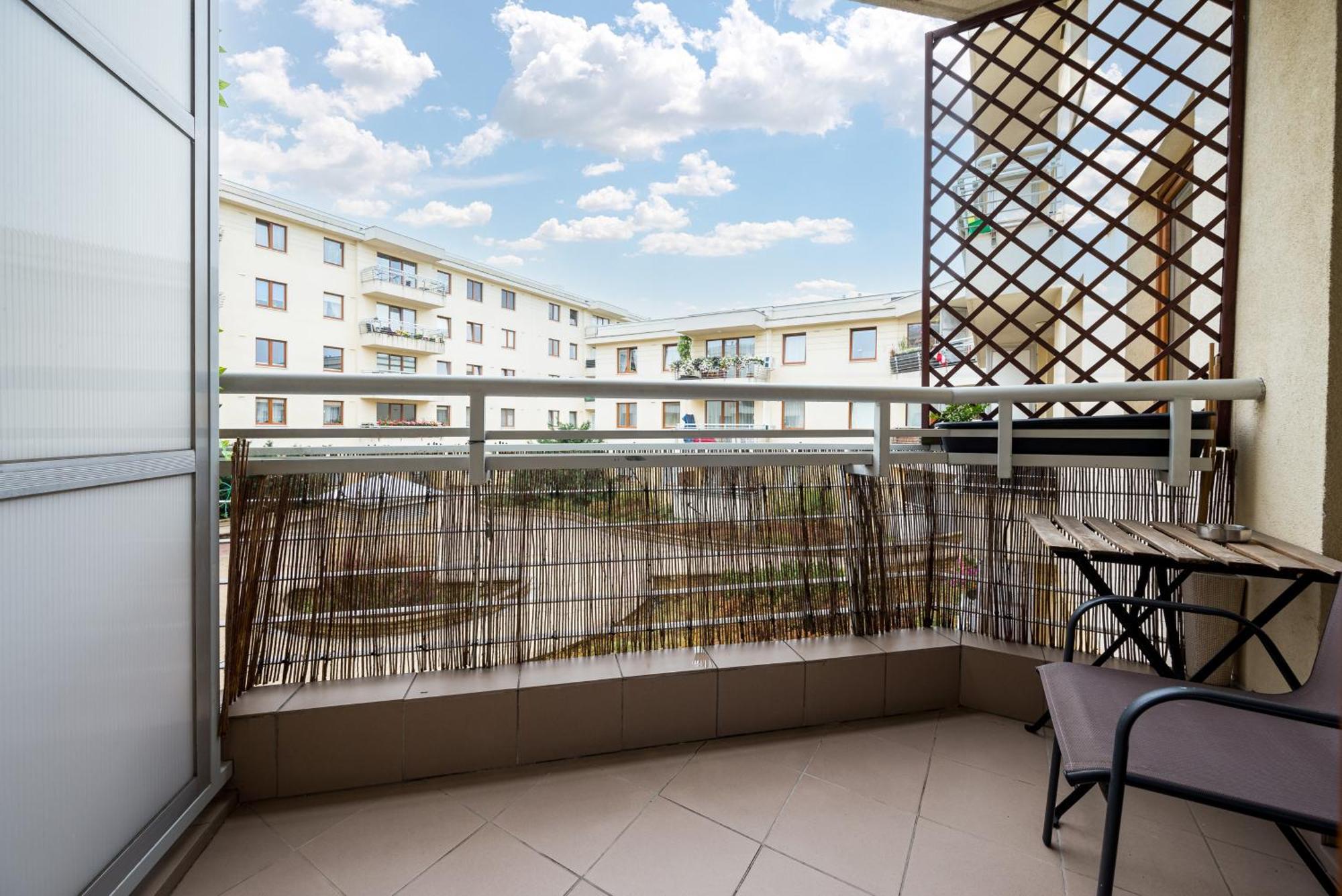 Metro Ksiecia Janusza Cosy Apartment Warsaw Luaran gambar